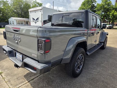 Used 2022 Jeep Gladiator Overland w/ Popular Equipment Package AWD/4WD image 6