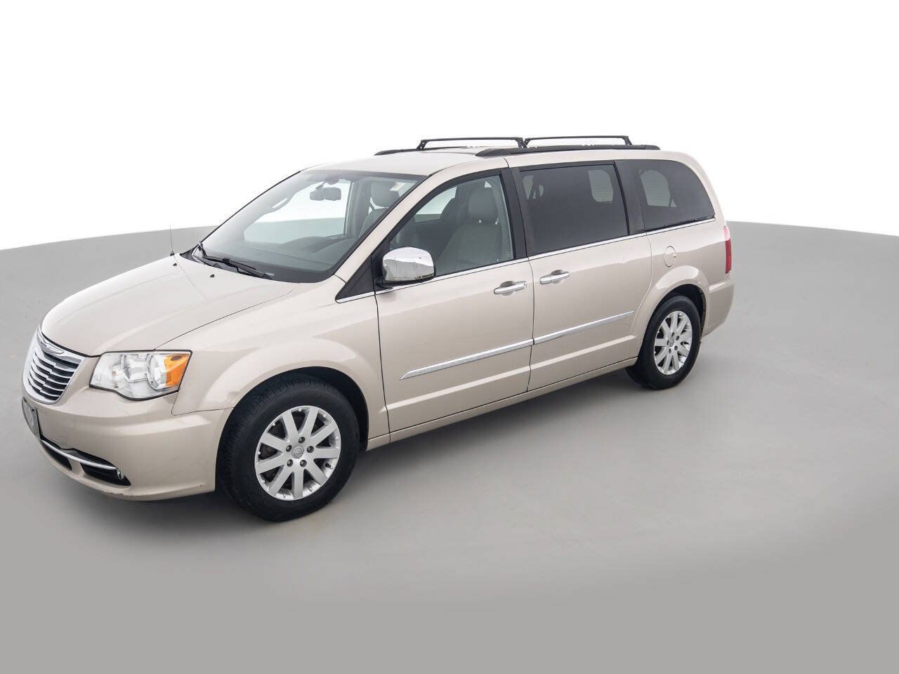 Used 2012 Chrysler Town & Country Touring-L w/ Entertainment Group #2 FWD image 9