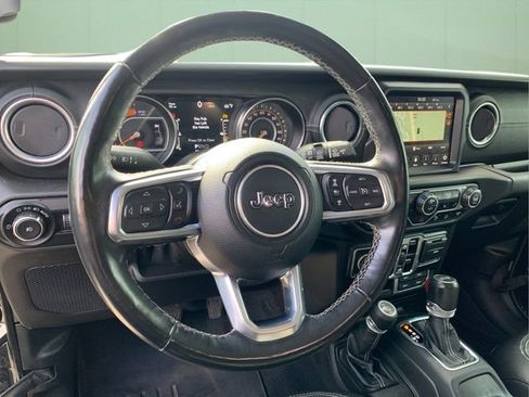 Certified 2020 Jeep Wrangler Unlimited Sahara image 10