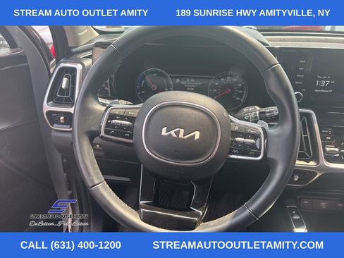 Used 2022 Kia Sorento S image 25