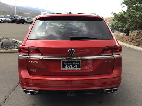 Used 2021 Volkswagen Atlas SEL Premium image 10