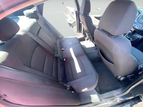 Used 2016 Chevrolet Malibu LT FWD image 27