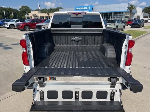 Used 2025 Chevrolet Silverado 1500 High Country w/ Technology Package image 10