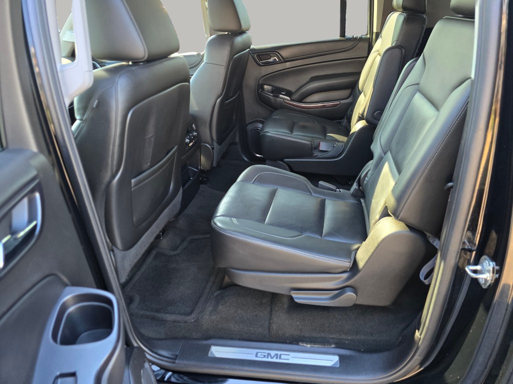 Used 2015 GMC Yukon XL SLT w/ Open Road Package AWD/4WD image 27