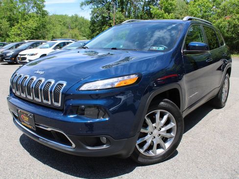 Used 2018 Jeep Cherokee Limited AWD/4WD image 1