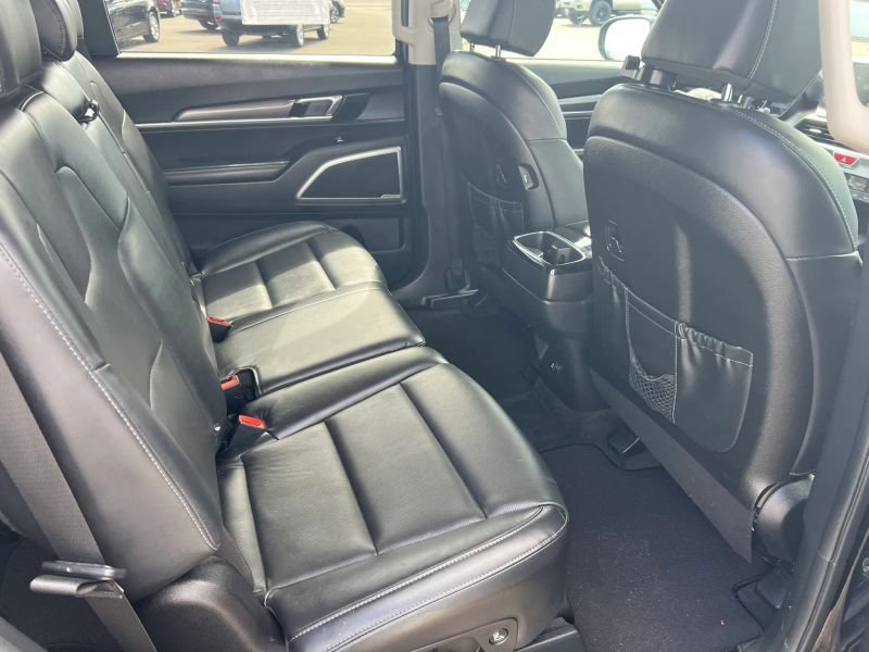Used 2021 Kia Telluride LX AWD/4WD image 9