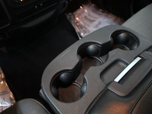 Used 2024 RAM 1500 Classic SLT image 18