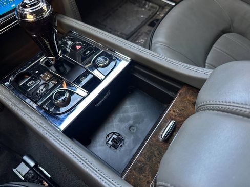 Used 2011 Bentley Mulsanne RWD image 51