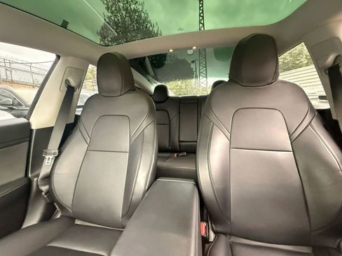 Used 2020 Tesla Model 3 Standard Range Plus RWD image 28