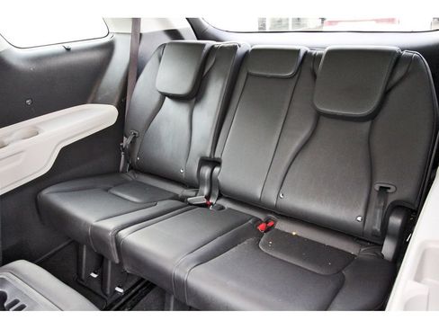 Certified 2024 Kia Carnival EX FWD image 14