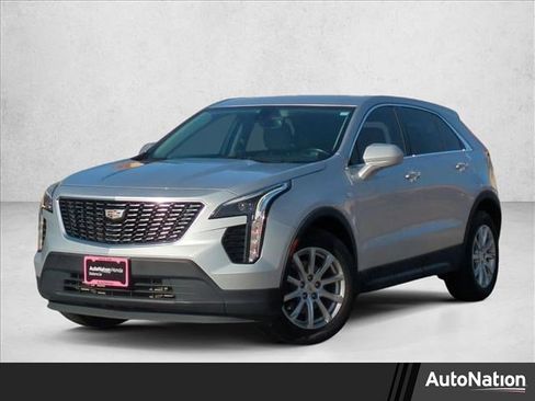 Used 2019 Cadillac XT4 Luxury w/ Cold Weather Package image 1