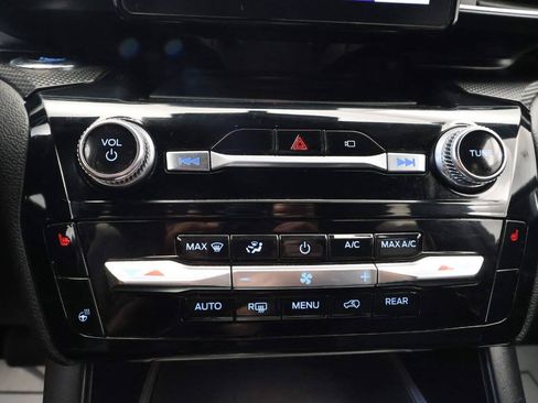 Used 2022 Ford Explorer ST-Line w/ Class IV Trailer Tow Package AWD/4WD image 24
