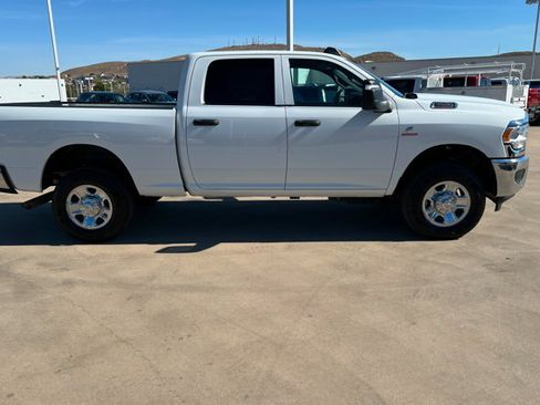 Used 2024 RAM 3500 Tradesman w/ Chrome Appearance Group AWD/4WD image 6