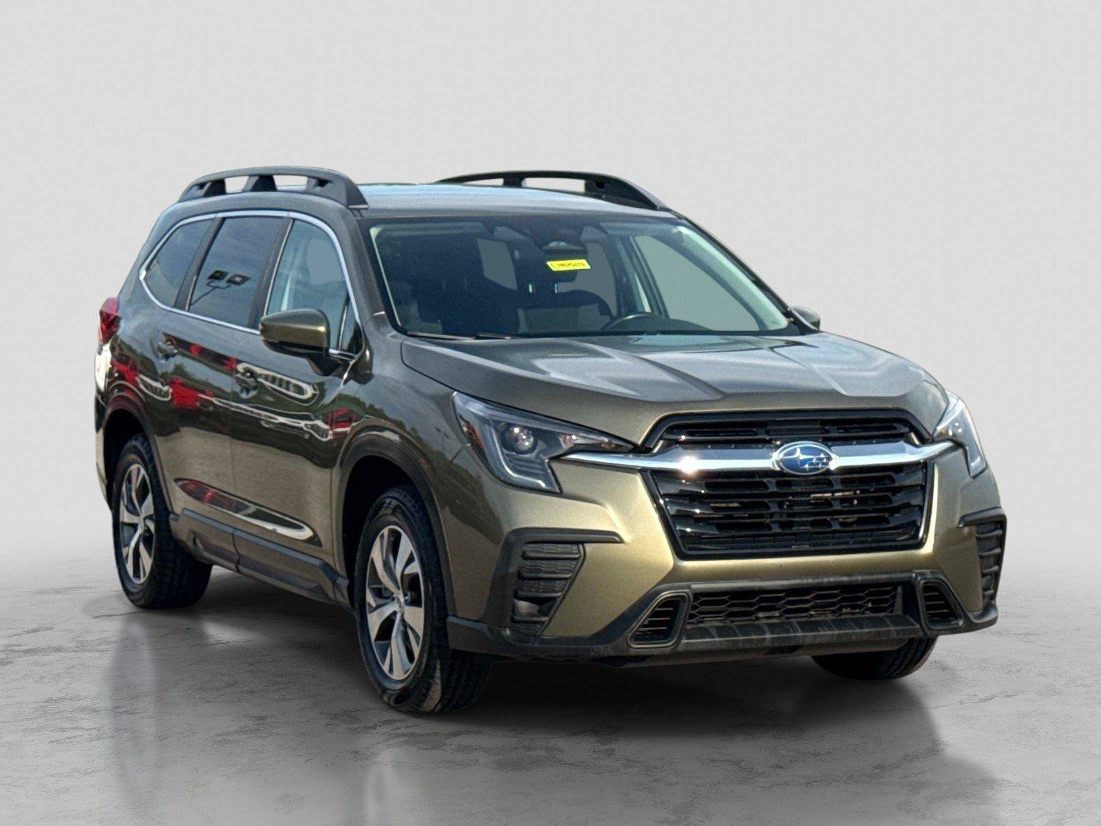 Used 2024 Subaru Ascent Premium AWD/4WD image 3