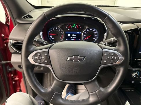 Used 2023 Chevrolet Traverse RS AWD/4WD image 14