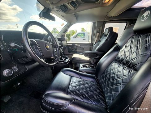 Used 2020 Chevrolet Express 2500 Extended w/ Enhanced Convenience Package RWD image 26