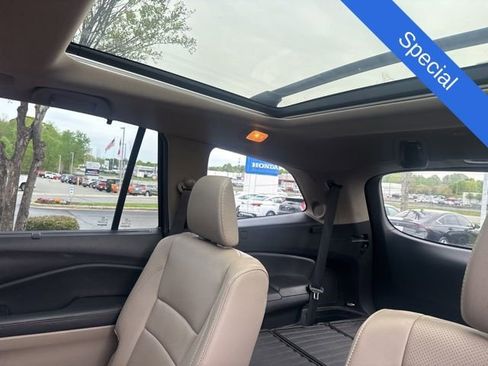 Used 2018 Honda Pilot Elite image 10