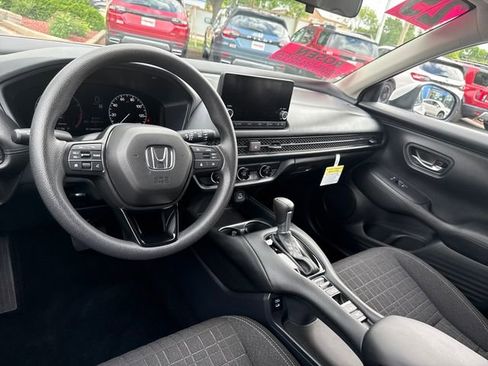 Certified 2025 Honda HR-V LX image 24