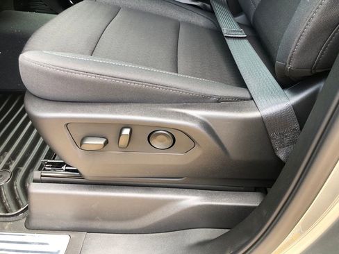 New 2025 GMC Sierra 1500 Elevation AWD/4WD image 13