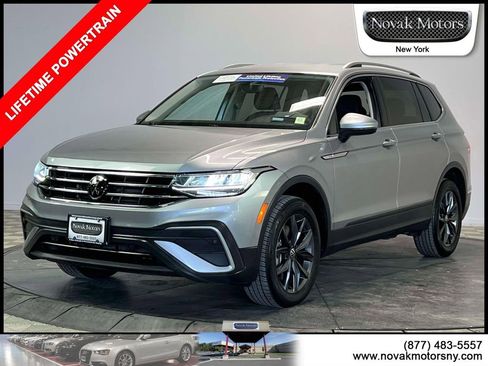 Used 2023 Volkswagen Tiguan SE image 4