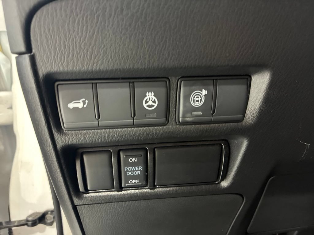 Used 2024 Nissan Armada SL w/ Captain's Chairs Package AWD/4WD image 20