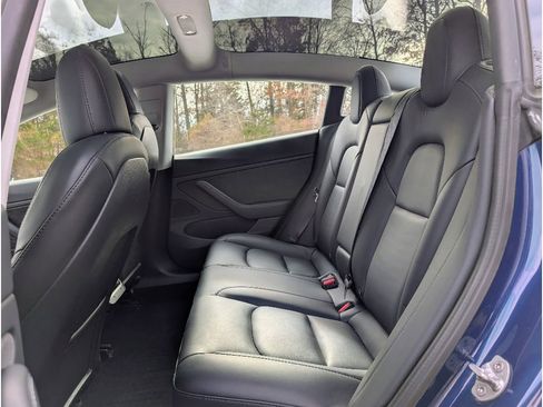 Used 2020 Tesla Model 3 Long Range image 17