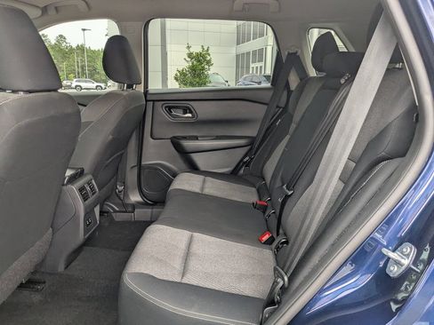 Used 2024 Nissan Rogue SV AWD/4WD image 13