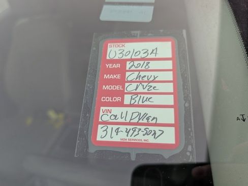 Used 2018 Chevrolet Cruze LT w/ Convenience Package image 22