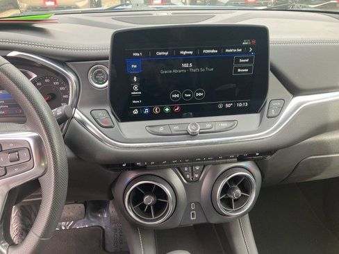 Used 2024 Chevrolet Blazer LT image 18