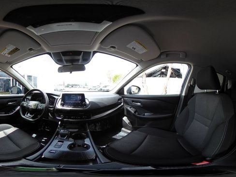 Used 2025 Nissan Rogue SV FWD image 44