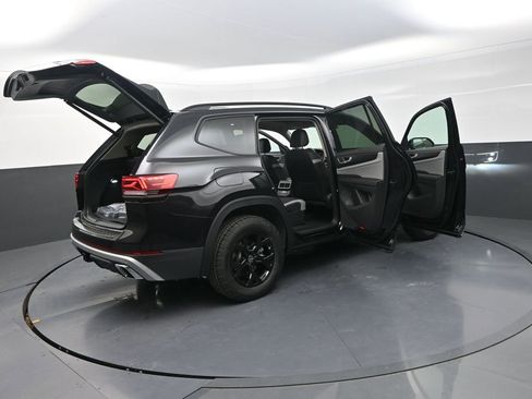 New 2026 Volkswagen Atlas Peak Edition AWD/4WD image 35