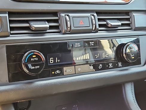 Certified 2024 Nissan Pathfinder S image 15