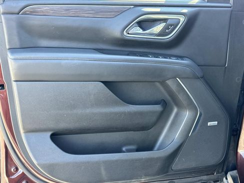 Used 2023 Chevrolet Suburban LT image 22