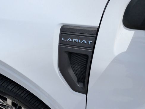 Used 2022 Ford Maverick Lariat FWD image 36