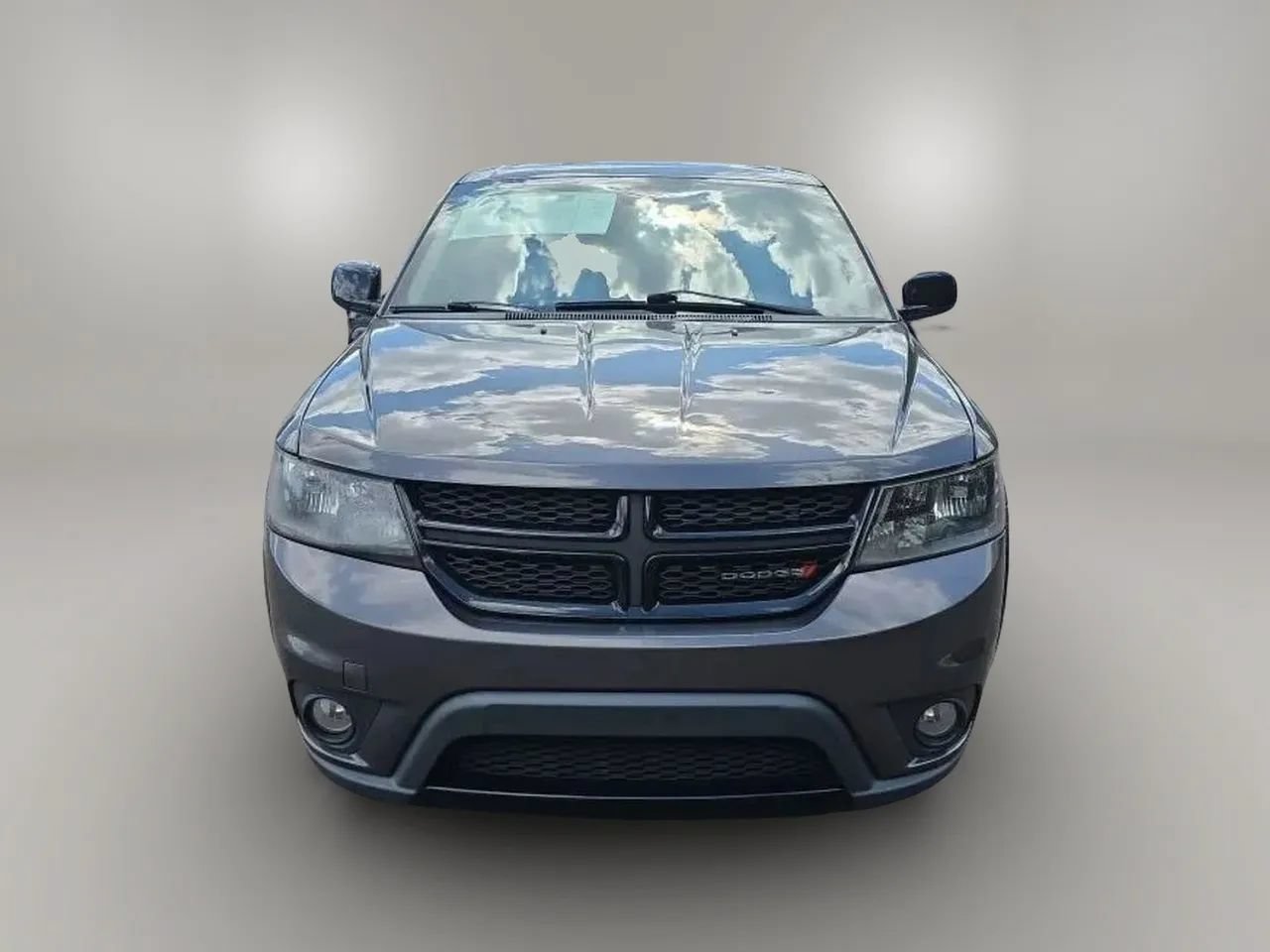 Used 2019 Dodge Journey SE FWD image 4