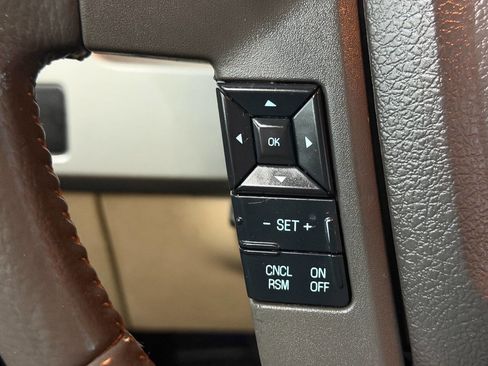 Used 2013 Ford F150 Lariat w/ Luxury Equipment Group image 32