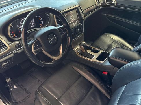 Used 2016 Jeep Grand Cherokee Limited RWD image 4