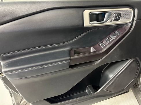 Used 2020 Ford Explorer Limited RWD image 15