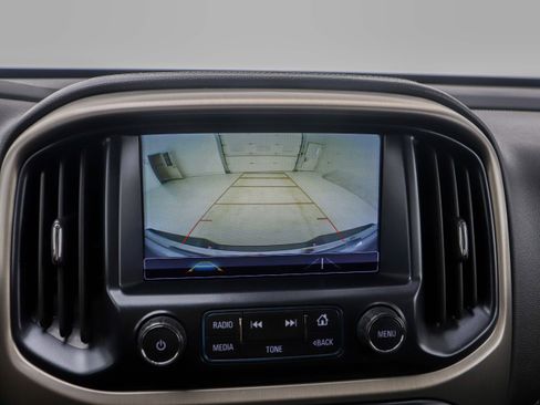 Used 2018 GMC Canyon Denali image 25