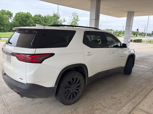 Used 2023 Chevrolet Traverse RS AWD/4WD image 3