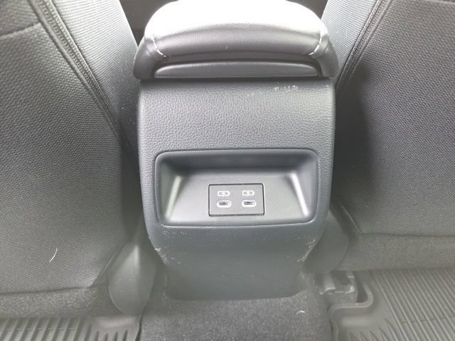 Used 2026 Toyota Corolla SE FWD image 25