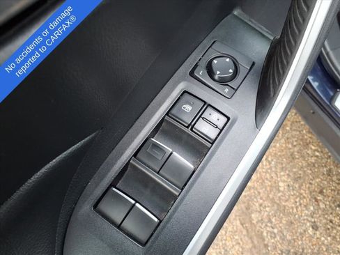 Used 2019 Toyota RAV4 XLE Premium image 16