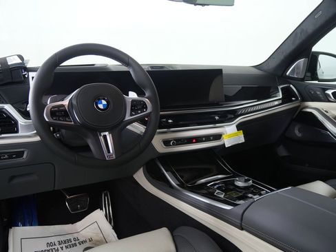 New 2026 BMW X7 M60i AWD/4WD image 19