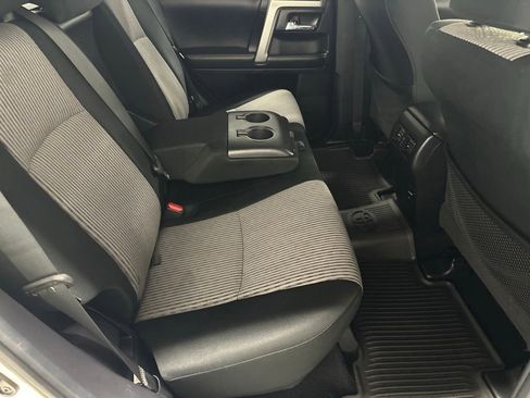 Used 2015 Toyota 4Runner SR5 AWD/4WD image 50