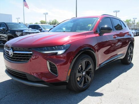 Used 2023 Buick Envision Preferred image 3