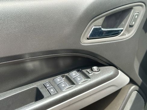 Used 2022 Chevrolet Colorado ZR2 image 19