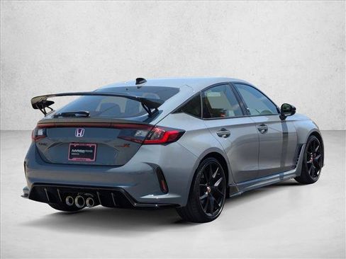 Used 2024 Honda Civic Type R image 5