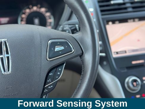 Used 2018 Lincoln MKC Reserve FWD image 11