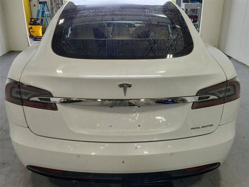 Used 2020 Tesla Model S AWD image 3