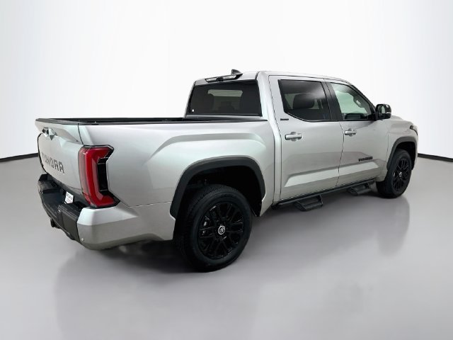 Used 2024 Toyota Tundra Limited AWD/4WD image 7